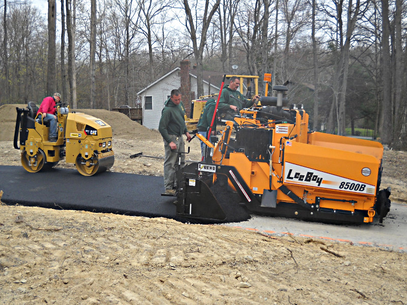 asphalt-paving1